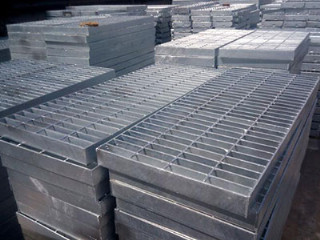 鋼格柵蓋板有什么應用優勢？「泰江鋼格板」