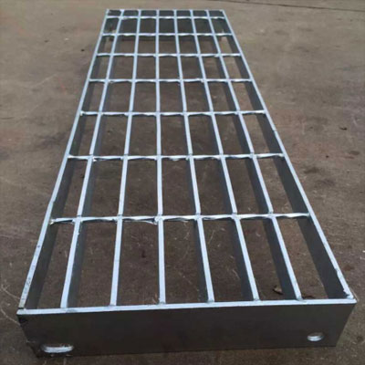 格柵踏步板